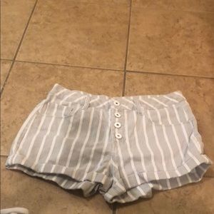 Striped shorts size 28